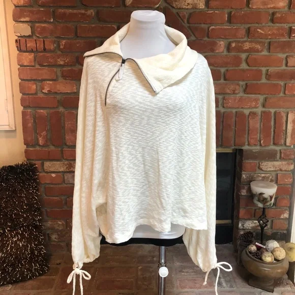 Peace Love World Top Tagged M/L Cream Sweater Top Tie Cuffs Zip Neck Accent - Picture 2 of 6